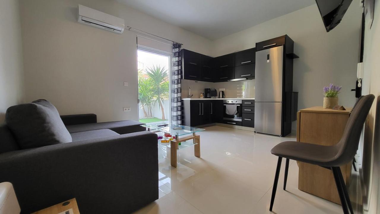 Konnet Apartment Rhodes City Exteriör bild
